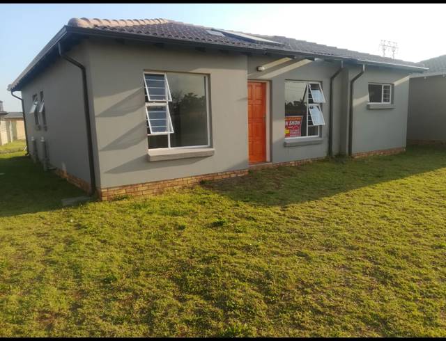 3 BEDROOM FREEHOLD FOR SALE IN SHARON PARK